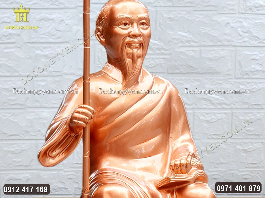 Từng họa tiết hoa văn được chăm ch&uacute;t tỉ mỉ